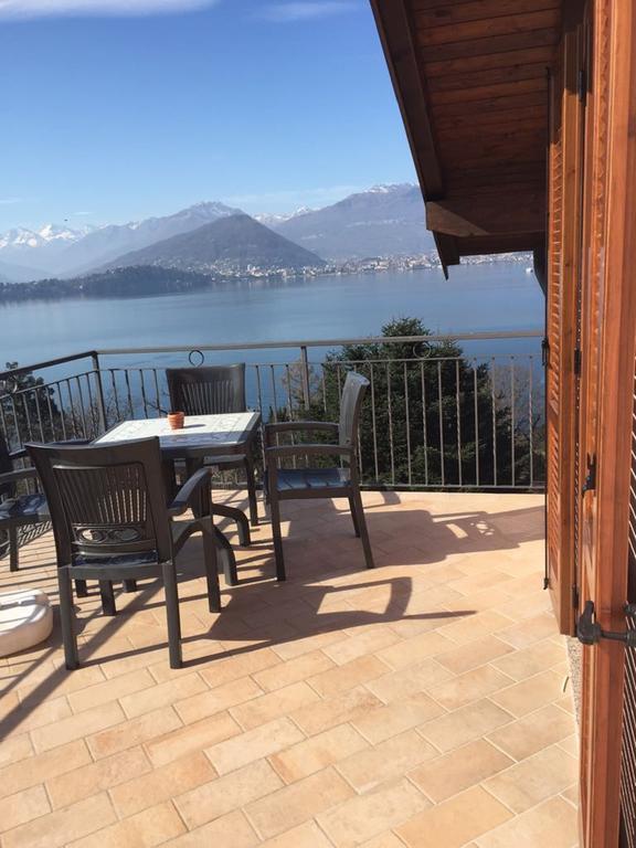 Ferienwohnung Apartment Laveno-Mombello Buitenkant foto